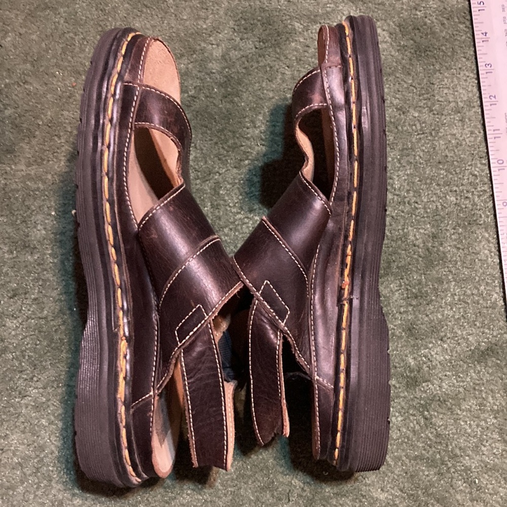 🏴󠁧󠁢󠁥󠁮󠁧󠁿 Dr. Martens MIE Sun ☀️ Cut Out Vintage Sandals US 10/UK 9 1990’s - Picture 6 of 8